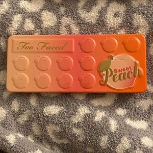 Too Faced Sweet Peach Palette